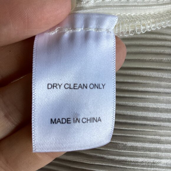 Oversized Plisse Polyester Cream Colored Blouse - Small - Picture 7 of 7